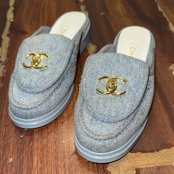 CHANEL Denim Mules with Gold Emblem - Picture 1 of 12